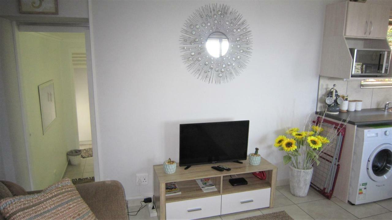 See Rus Self Catering Unit In Westbrook Kzn Private Neat And Cosy Extérieur photo